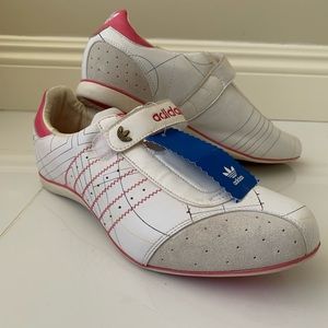 NWT Adidas women’s sneakers white pink leather 8